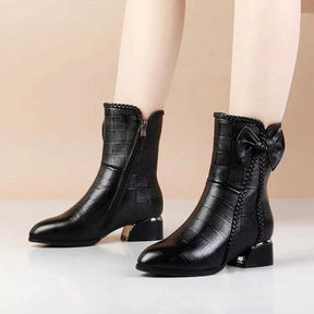 Bota Bella feminina de couro aveludada para o inverno